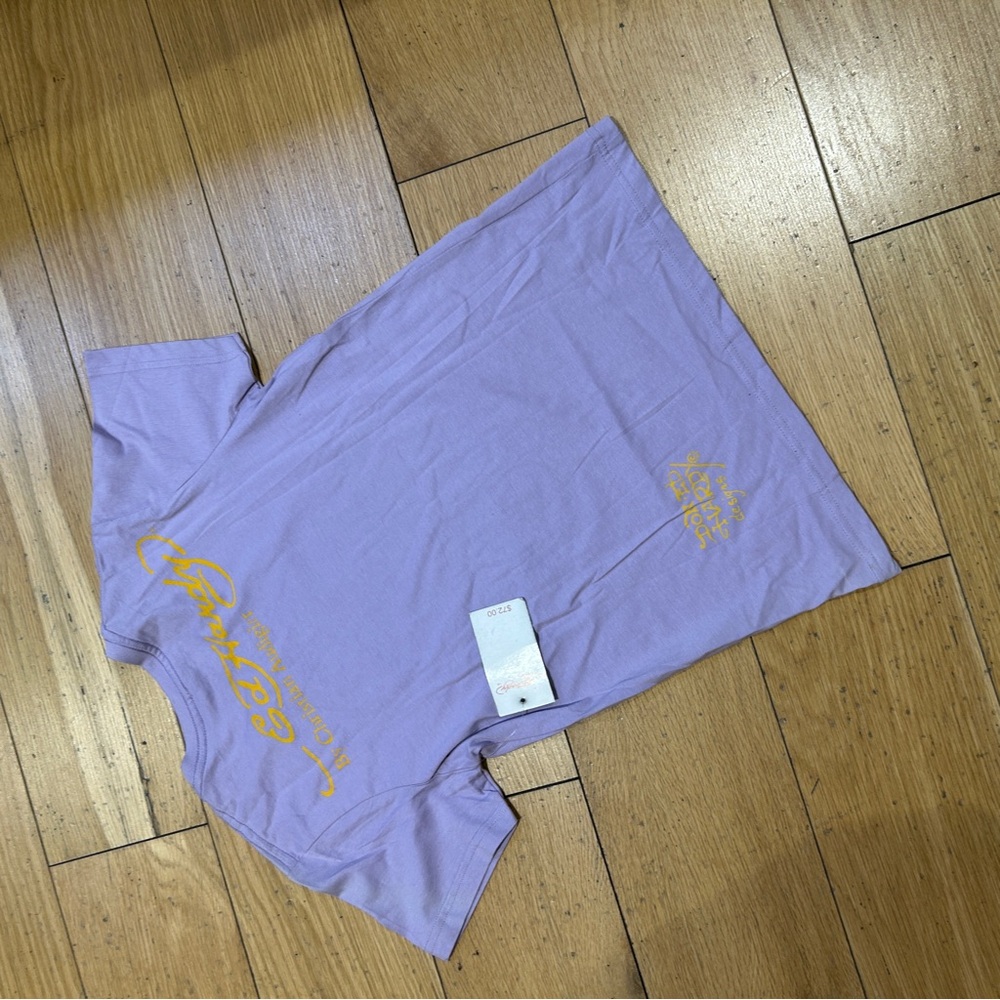 Ed Hardy Lavender Tee with Graphic Design - Picture 3 of 4